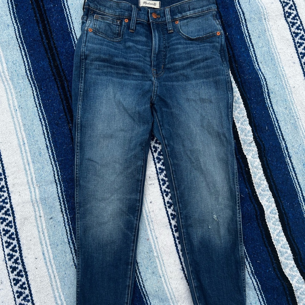 Madewell 10-inch hi rise skinny with ankle cut outs